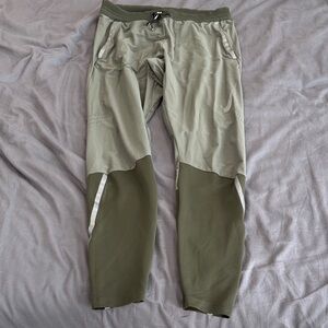 Nike Two-Tone Green tights